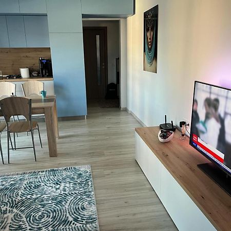 Fun&Sun Apartment Navodari Bagian luar foto
